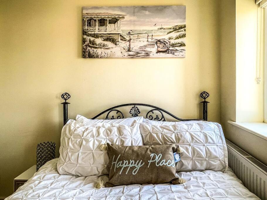 Soho Beach Apartment With Fabulous Sea View And 2 Minutes To The Beach With Free Parking And Netflix Bournemouth Eksteriør billede